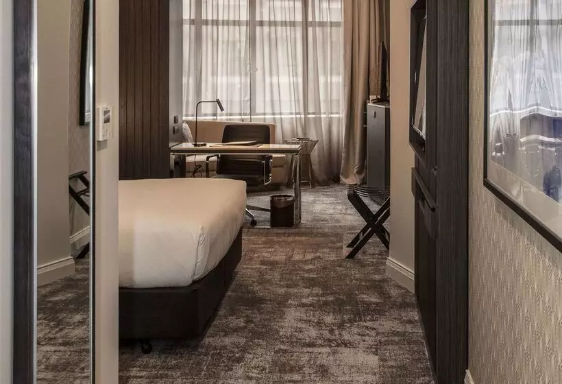 ホテル Doubletree By Hilton Wellington