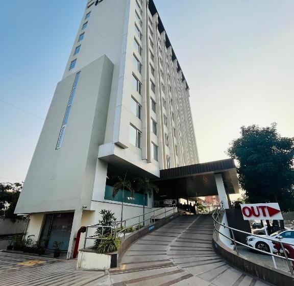 Fortune Inn Promenade, Vadodara   Member Itc S Hotel Group