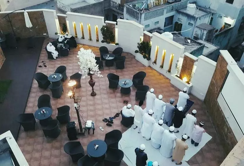 ホテル Jannat