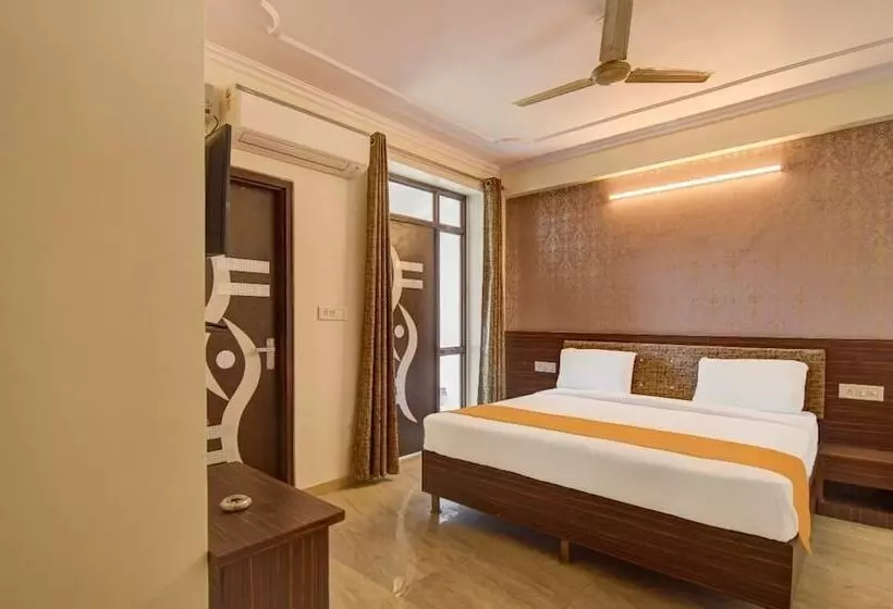 Hotel Radha Nikunj Residency