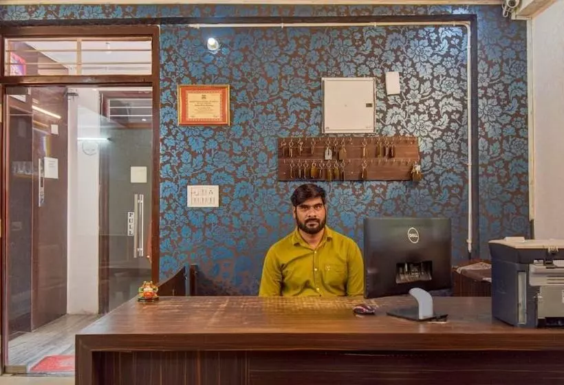 Hotel Radha Nikunj Residency