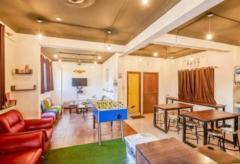 Transit Dorms   A Backpackers Inn & Hostel