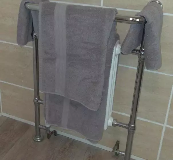 Aamiaismajoitus (B&B) Anchor House