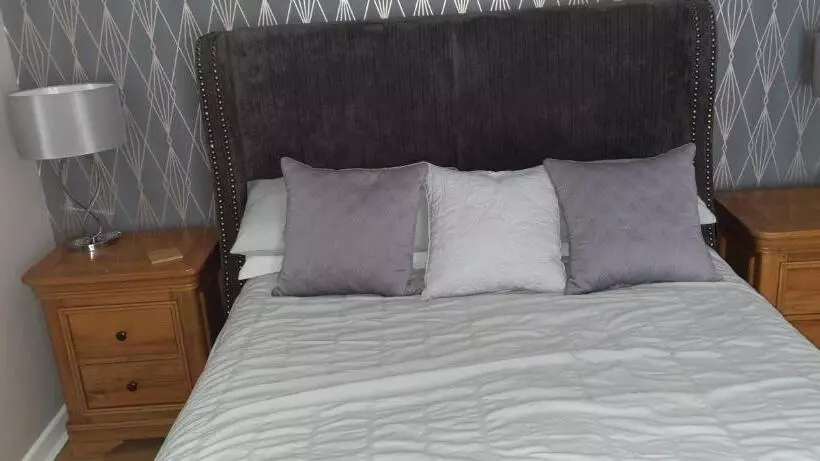 Aamiaismajoitus (B&B) Anchor House