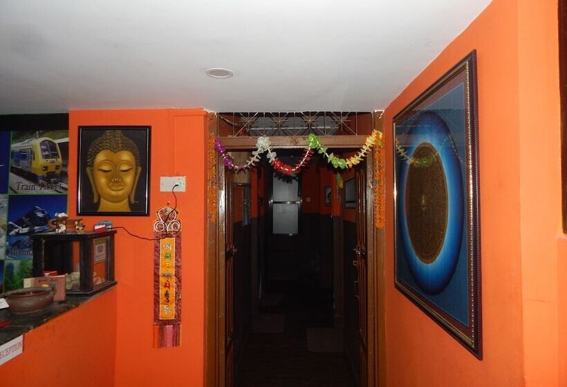 تختخواب و صبحانه Giramondo