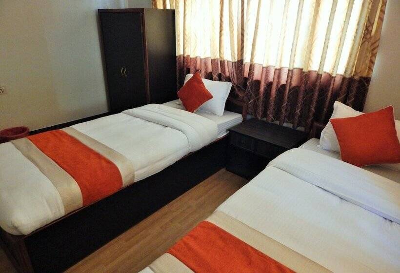 تختخواب و صبحانه Giramondo