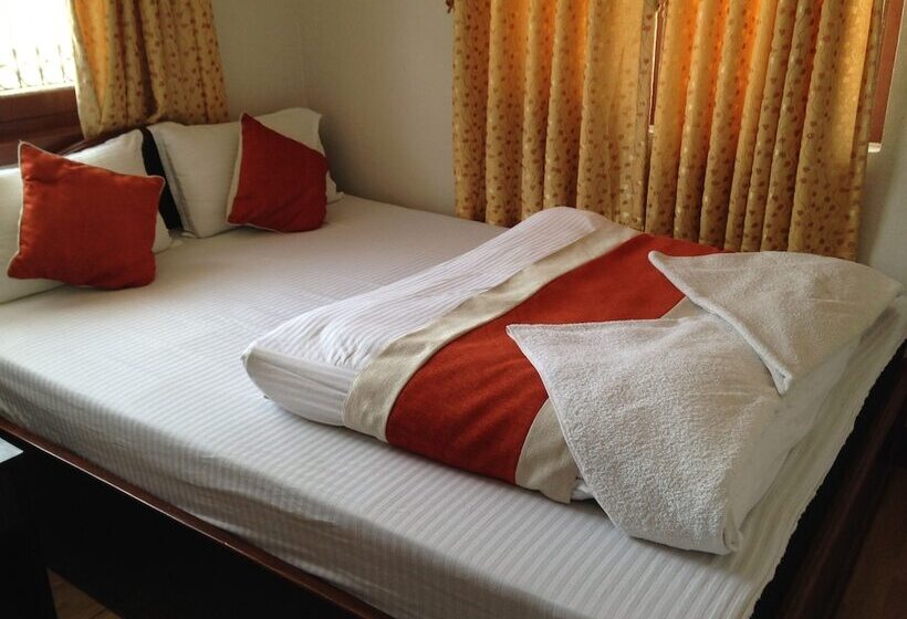 تختخواب و صبحانه Giramondo