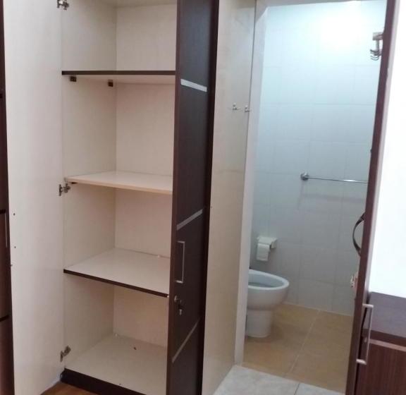 Bookit Backpacker Hostel