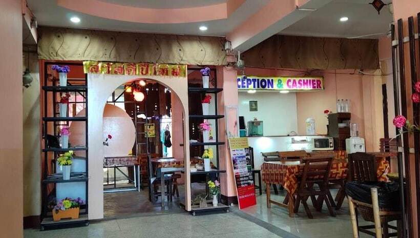 酒店 Adchara Mansion