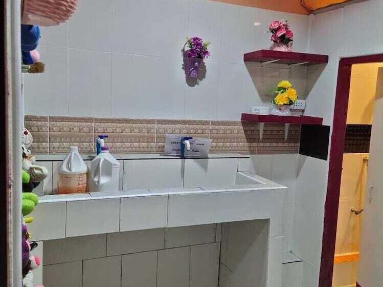 酒店 Adchara Mansion