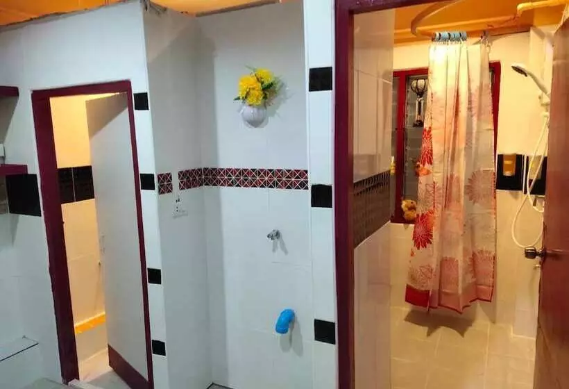 هتل Adchara Mansion
