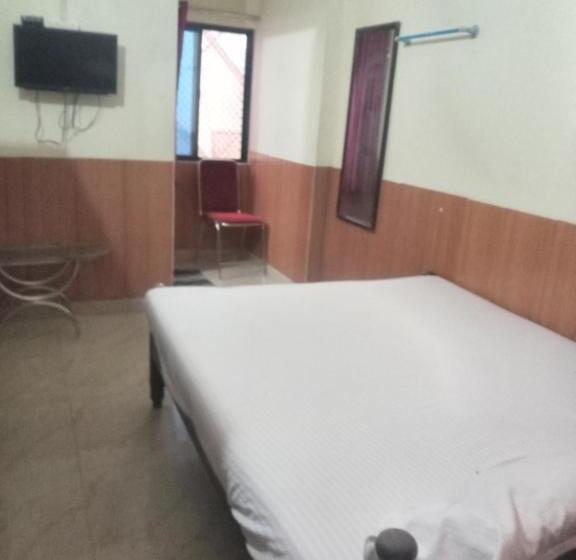 בית מלון כפרי Avanti Inn