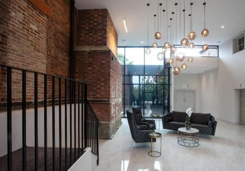 ホテル Winstanley House