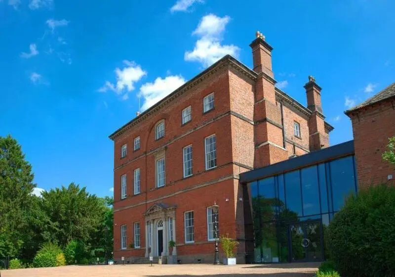 ホテル Winstanley House