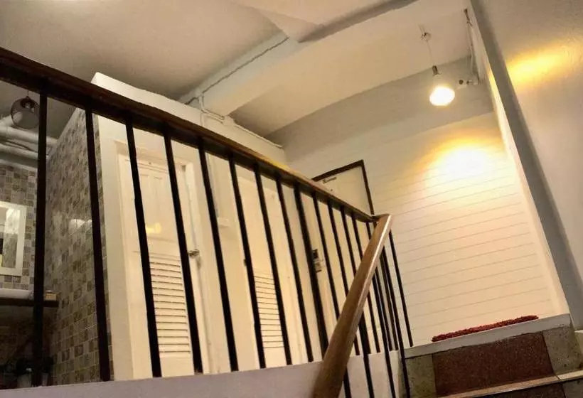 Nakara Hostel Ayutthaya