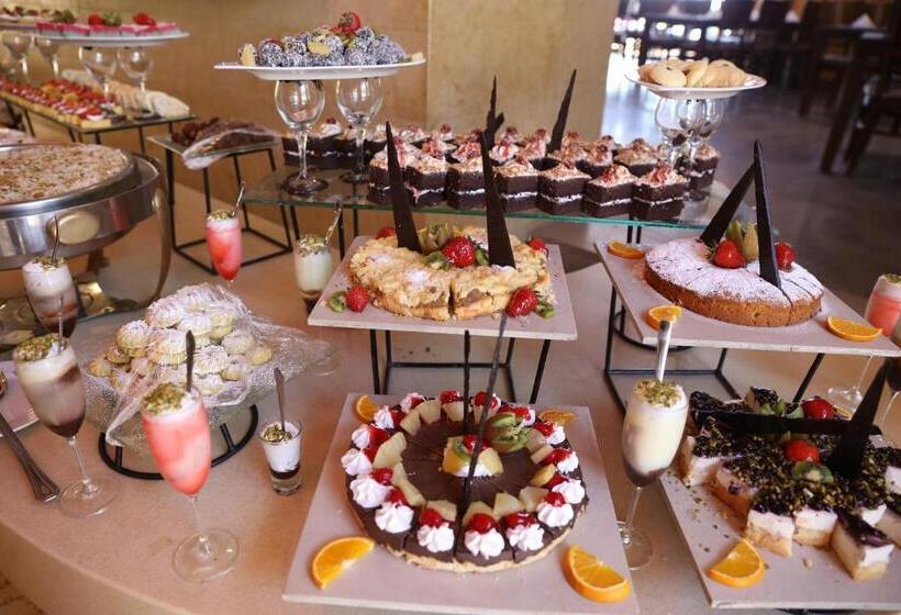 O Beach Hotel & Resort