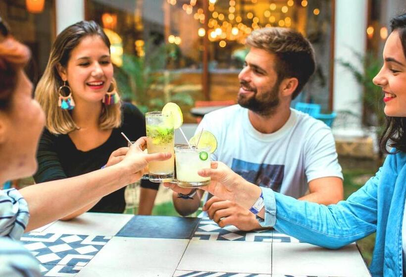 هاستل Socialtel Granada Formerly Selina Granada