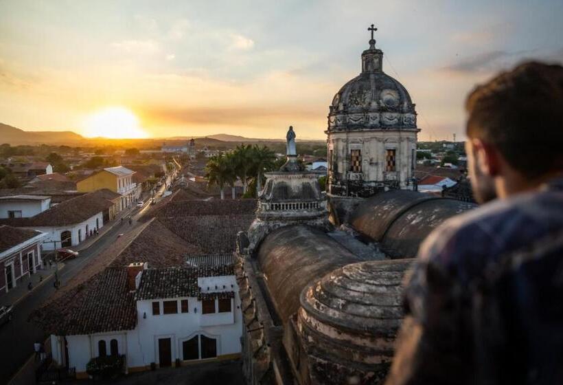 هاستل Socialtel Granada Formerly Selina Granada