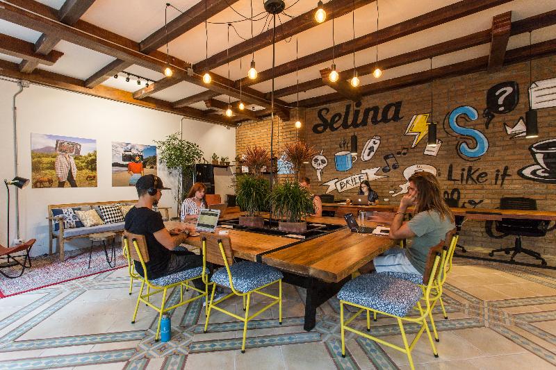 هاستل Socialtel Granada Formerly Selina Granada