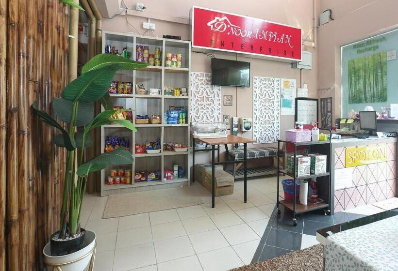 فندق صغير Spot On 89796 D Noor Budget Inn