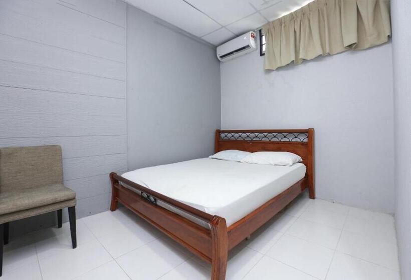 فندق صغير Spot On 89796 D Noor Budget Inn