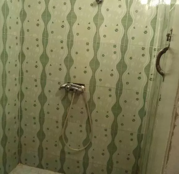 Aamiaismajoitus (B&B) Gite Ousalem