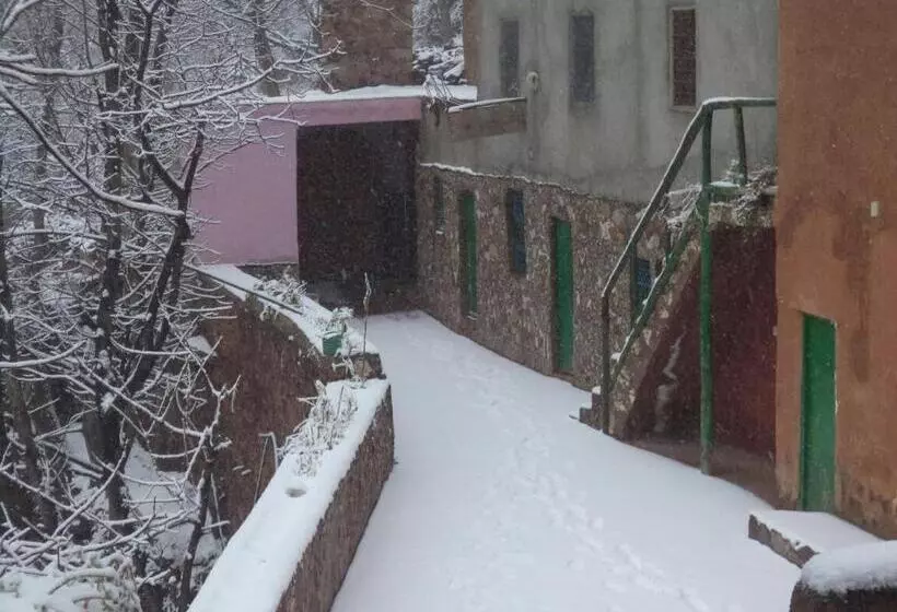 Aamiaismajoitus (B&B) Gite Ousalem