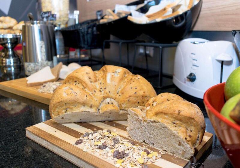 فندق Ibis Calama