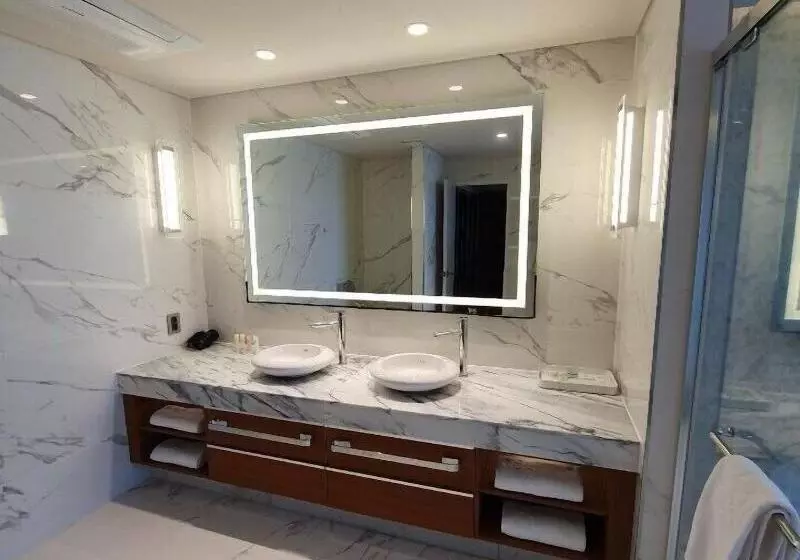 ホテル Western Grace