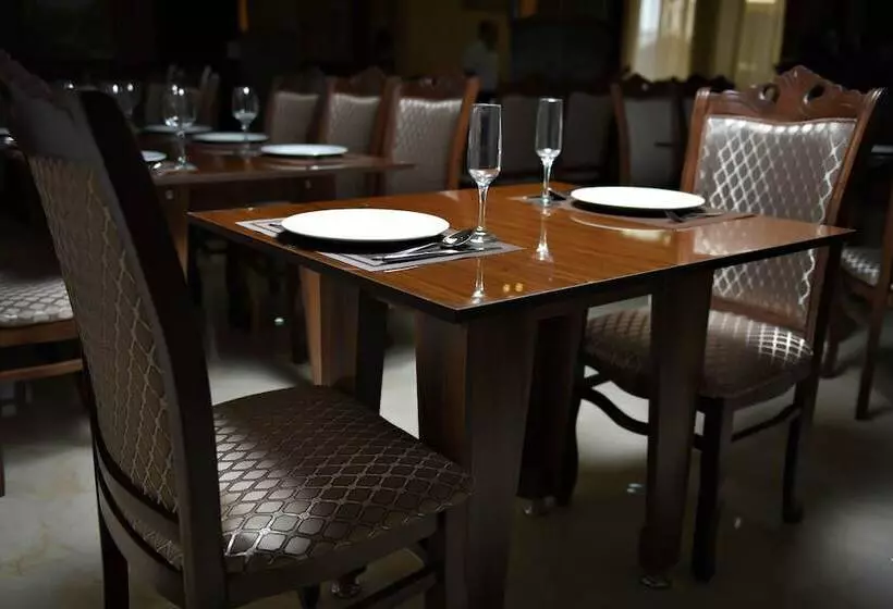 هتل Yaffle Inn Shaki Boutique