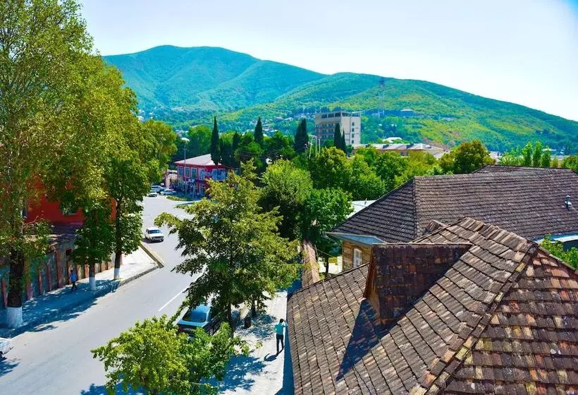 هتل Yaffle Inn Shaki Boutique