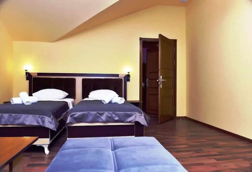 هتل Yaffle Inn Shaki Boutique