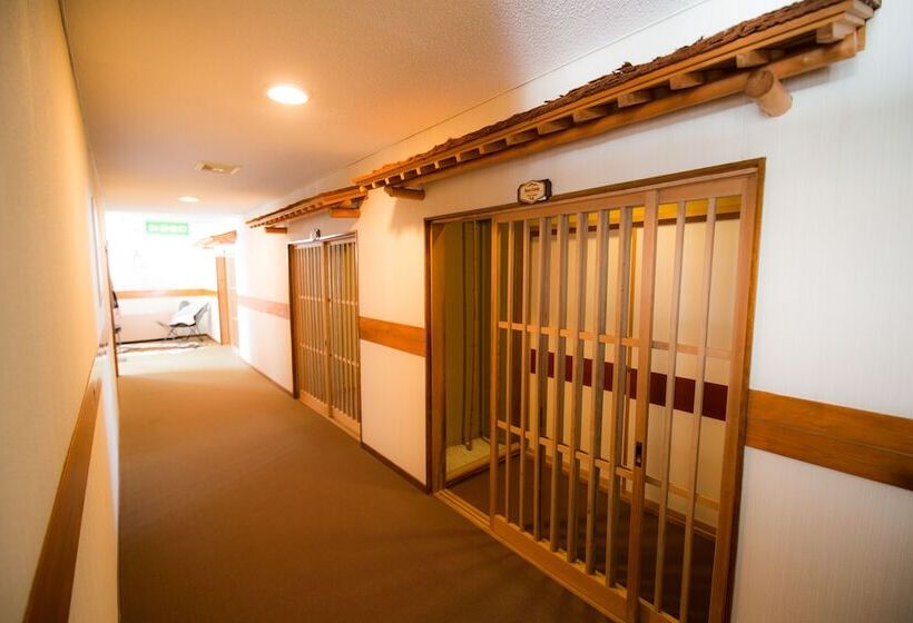 渡假胜地  Base Camp The Lodge