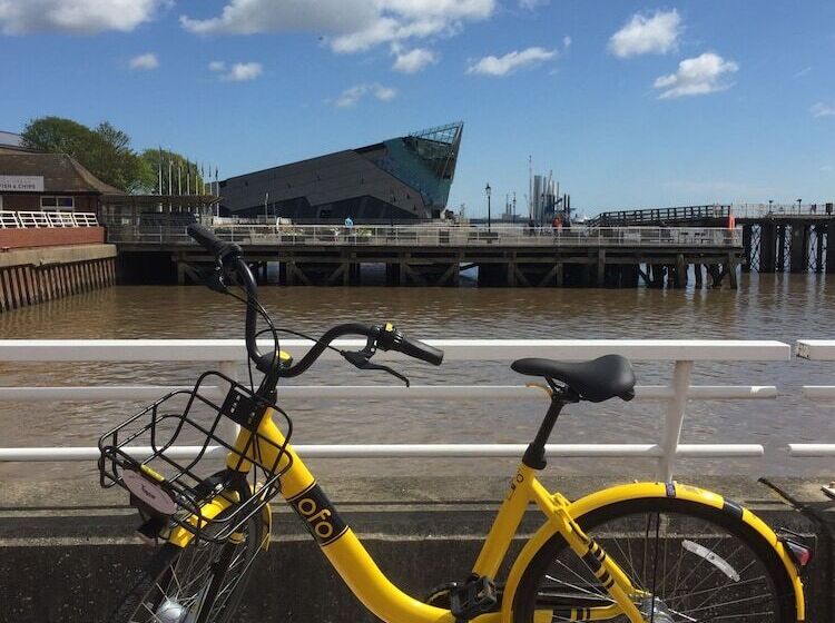 호스텔 Hull Trinity Backpackers