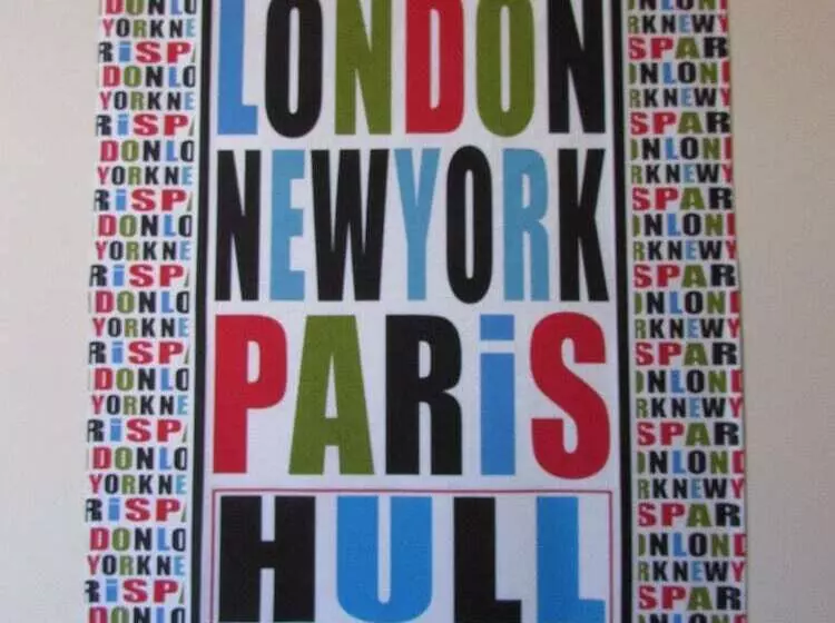 Retkeilymaja Hull Trinity Backpackers