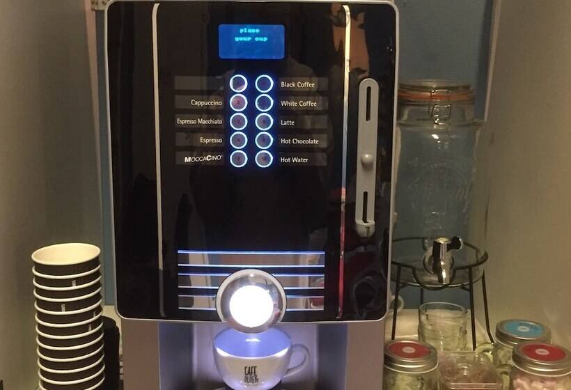 호스텔 Hull Trinity Backpackers