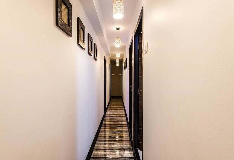 ユースホステル Room Maangta 136   Cst