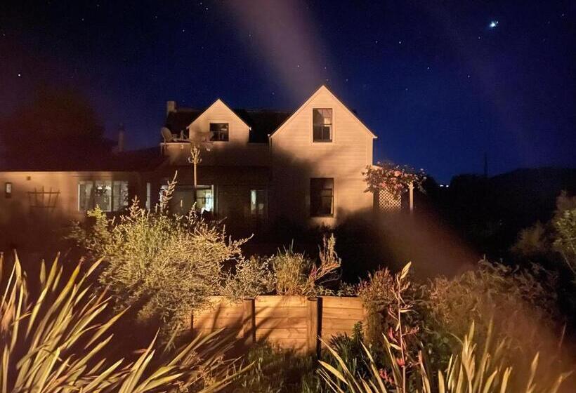 צימר Ashley Villa Bnb