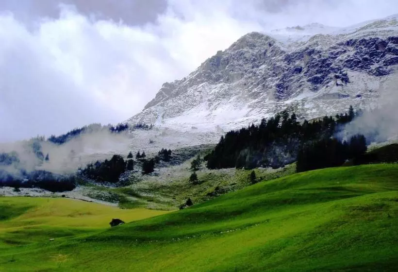 Aamiaismajoitus (B&B) Haus Waldheim
