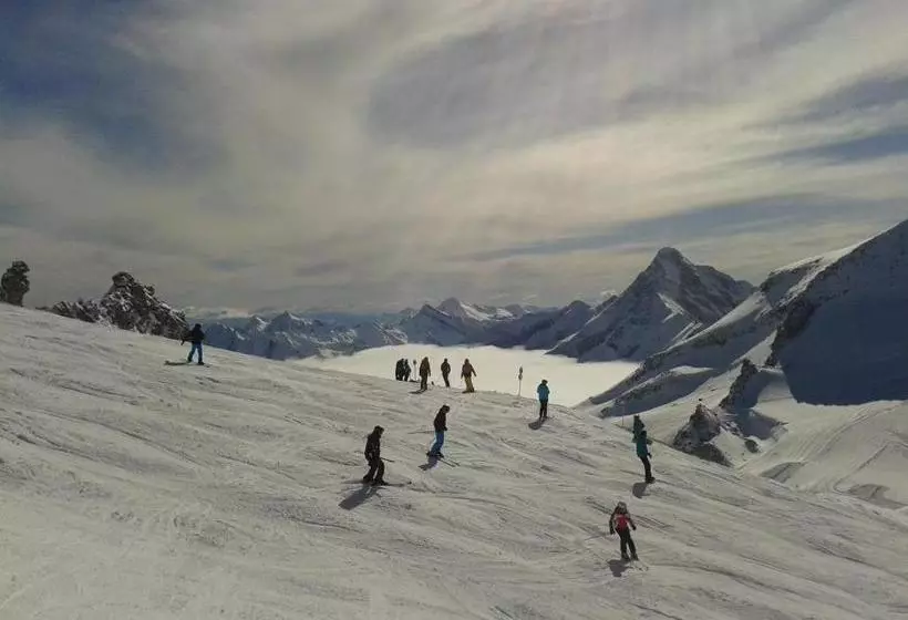 Aamiaismajoitus (B&B) Haus Waldheim