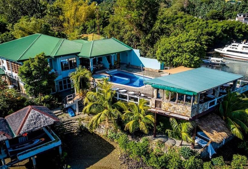 Edgewater Dive & Spa Resort