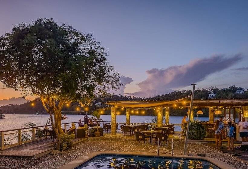 Edgewater Dive & Spa Resort