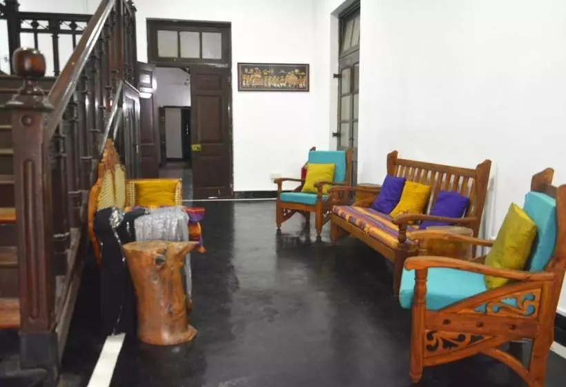 Fig And Gecko Hostel