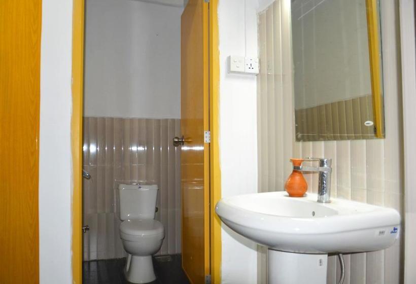 Fig And Gecko Hostel