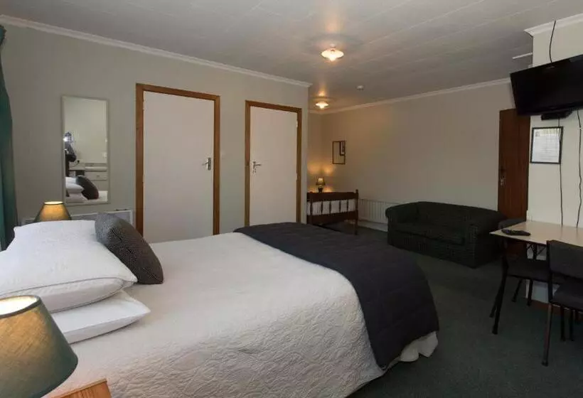 Haast Beach Motel