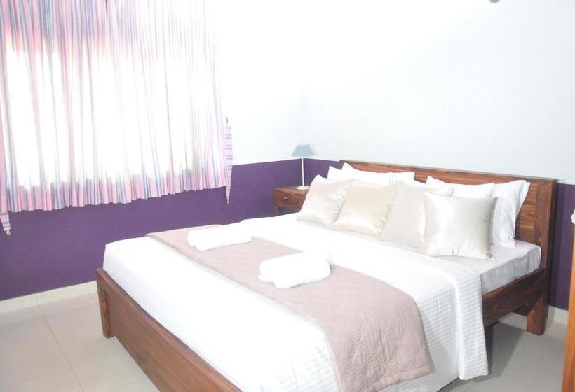 Отель Belga Boutique