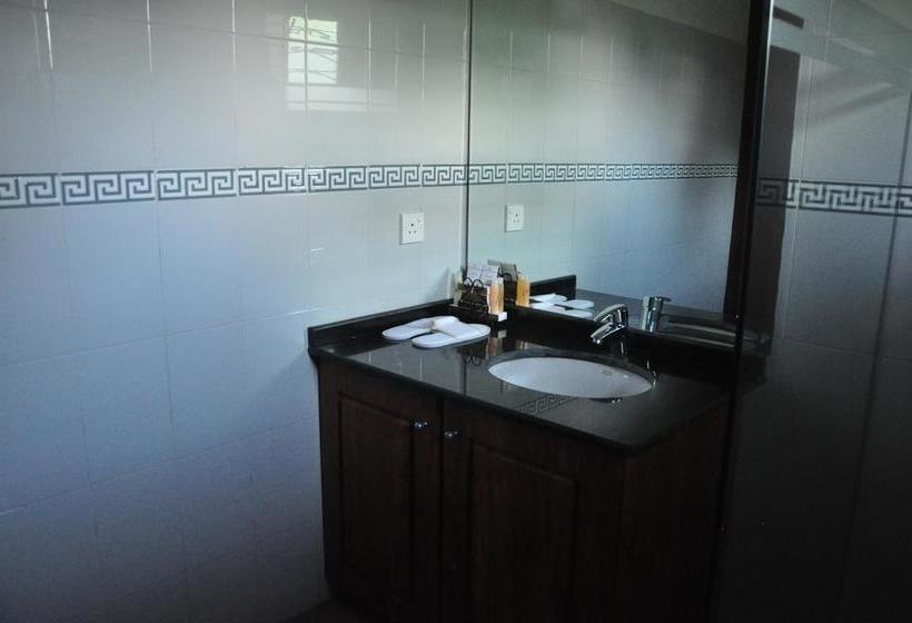 Отель Belga Boutique