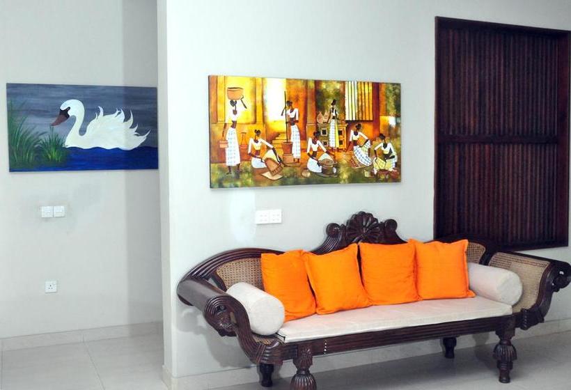 Отель Belga Boutique