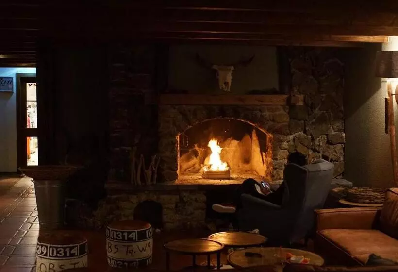 ホテル Champoussin Lodge