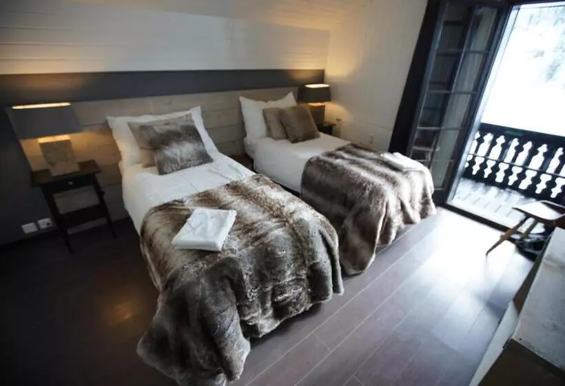 ホテル Champoussin Lodge